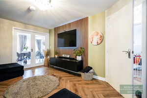 Photo 9- click for photo gallery